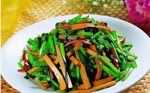 娱乐吃瓜酱半生不熟,娱乐吃瓜酱的娱乐圈秘闻杂谈